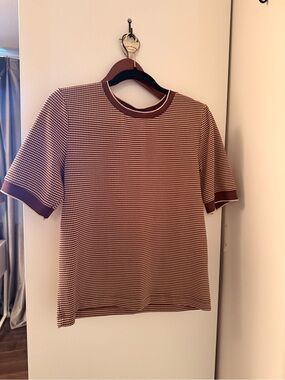 Women's Short Sleeve Knit Top in Brown and Cream